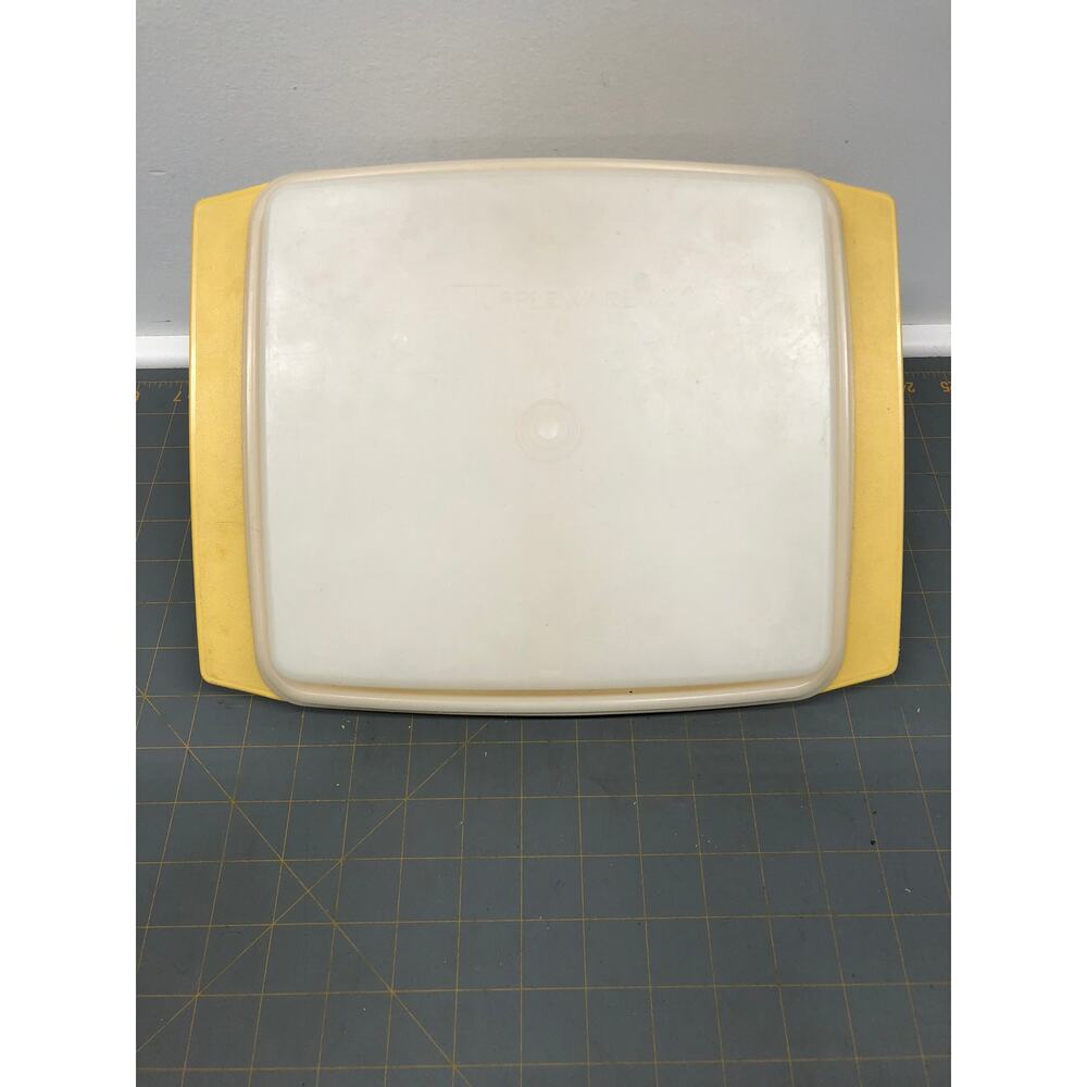 Vintage Tupperware Yellow Deviled Egg Carrier Serving Tray 4 pieces Plastic